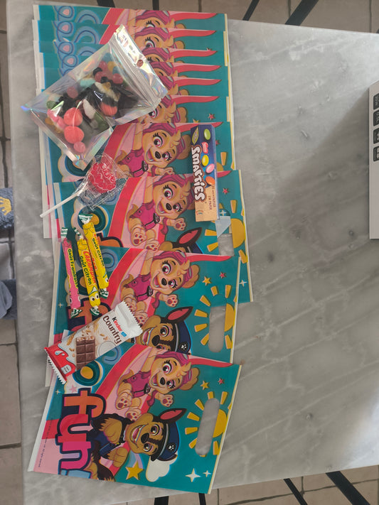 1 sachet d'anniversaire sur le thème Pat patrouille pour fille